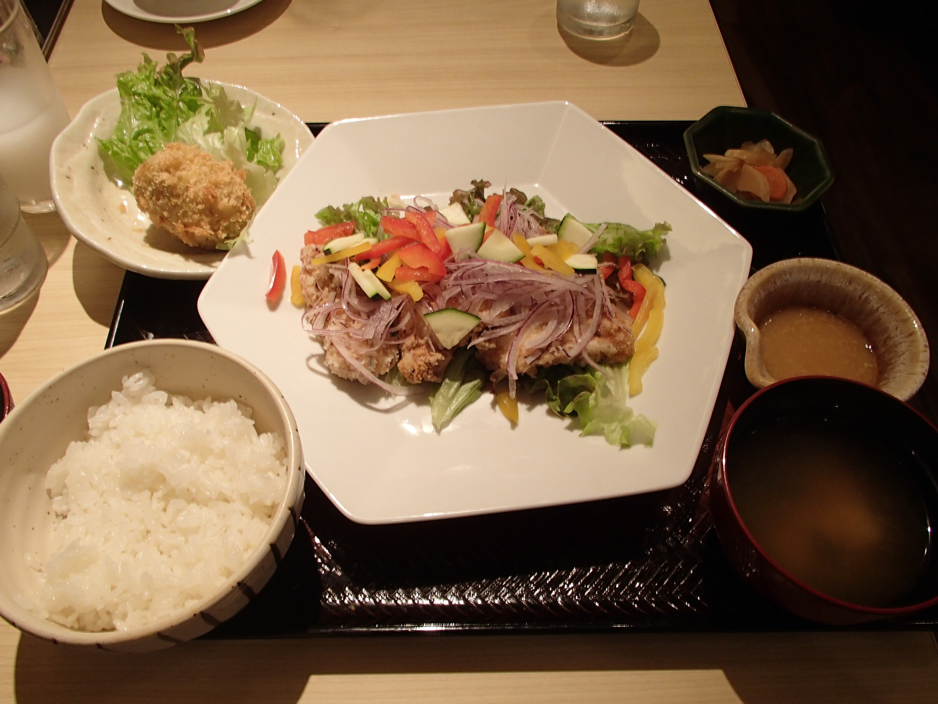 大戸屋 飯田橋店 おなかすいた ３